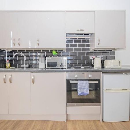 Flash Sales Offer - Any Week Day No Minimum Night Restrictions Central Hove 1 Bedroom Flat Bn38Bru02 Esterno foto