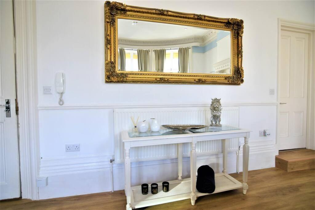 Flash Sales Offer - Any Week Day No Minimum Night Restrictions Central Hove 1 Bedroom Flat Bn38Bru02 Esterno foto