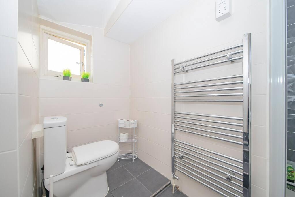 Flash Sales Offer - Any Week Day No Minimum Night Restrictions Central Hove 1 Bedroom Flat Bn38Bru02 Esterno foto