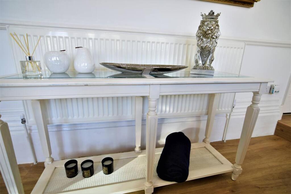 Flash Sales Offer - Any Week Day No Minimum Night Restrictions Central Hove 1 Bedroom Flat Bn38Bru02 Esterno foto